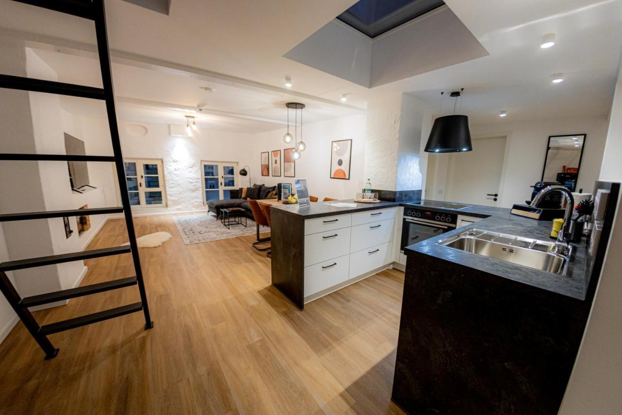 Highlight Am Stadtplatz Muehldorf - C4S Come4Stay - 2 Zimmer Wohnung I Bis Zu 5 Gaeste المظهر الخارجي الصورة