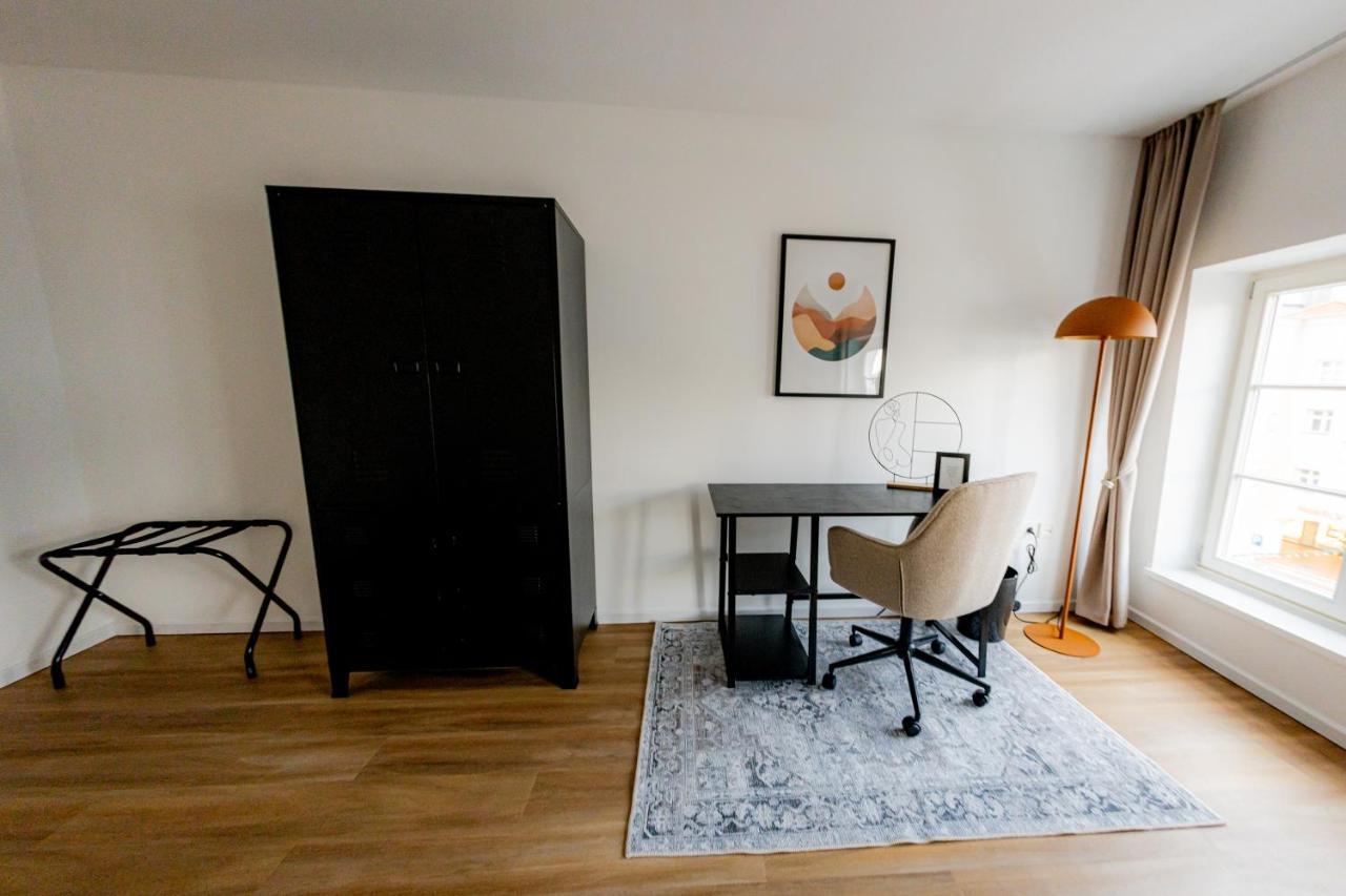 Highlight Am Stadtplatz Muehldorf - C4S Come4Stay - 2 Zimmer Wohnung I Bis Zu 5 Gaeste المظهر الخارجي الصورة