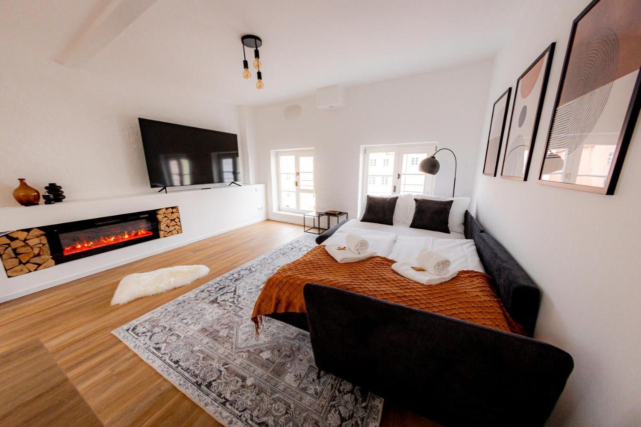 Highlight Am Stadtplatz Muehldorf - C4S Come4Stay - 2 Zimmer Wohnung I Bis Zu 5 Gaeste المظهر الخارجي الصورة