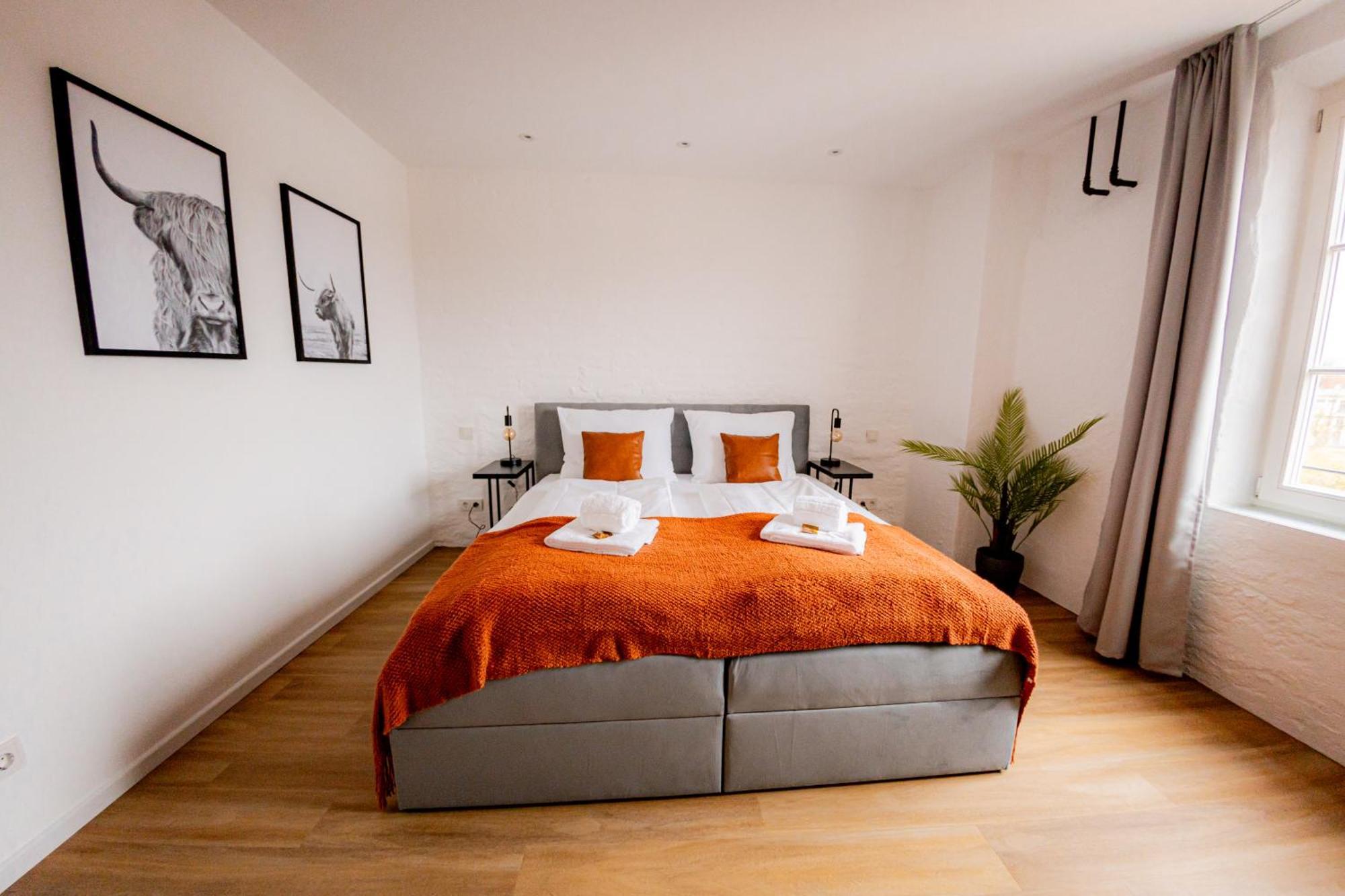 Highlight Am Stadtplatz Muehldorf - C4S Come4Stay - 2 Zimmer Wohnung I Bis Zu 5 Gaeste المظهر الخارجي الصورة
