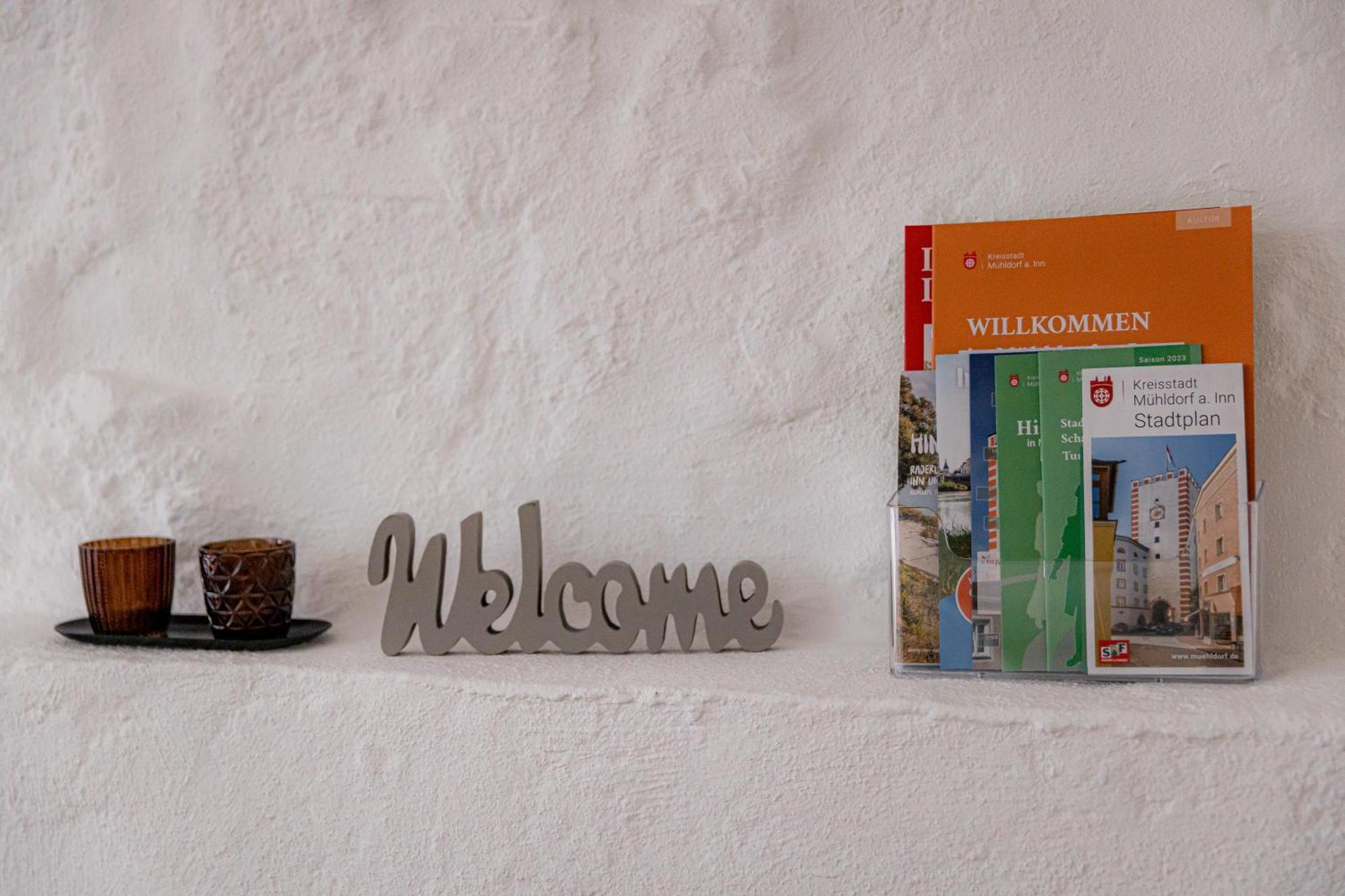 Highlight Am Stadtplatz Muehldorf - C4S Come4Stay - 2 Zimmer Wohnung I Bis Zu 5 Gaeste المظهر الخارجي الصورة